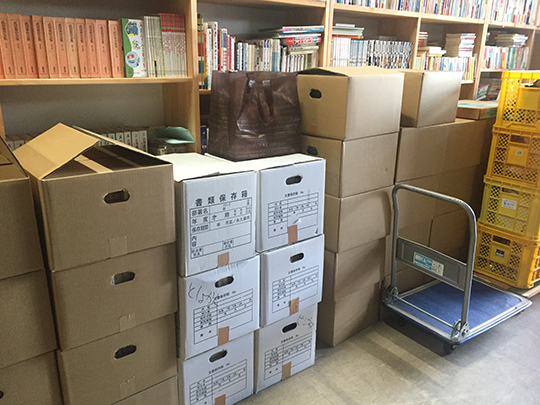 川端さんのところに送られてくる大量の本